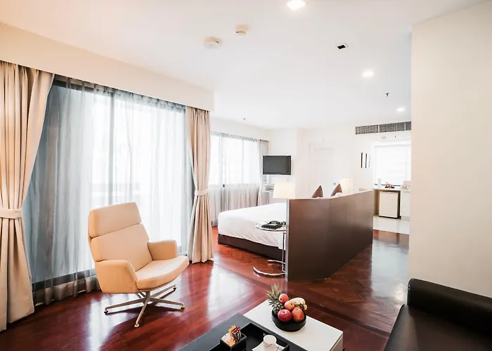 Parkroyal Hotel 4*